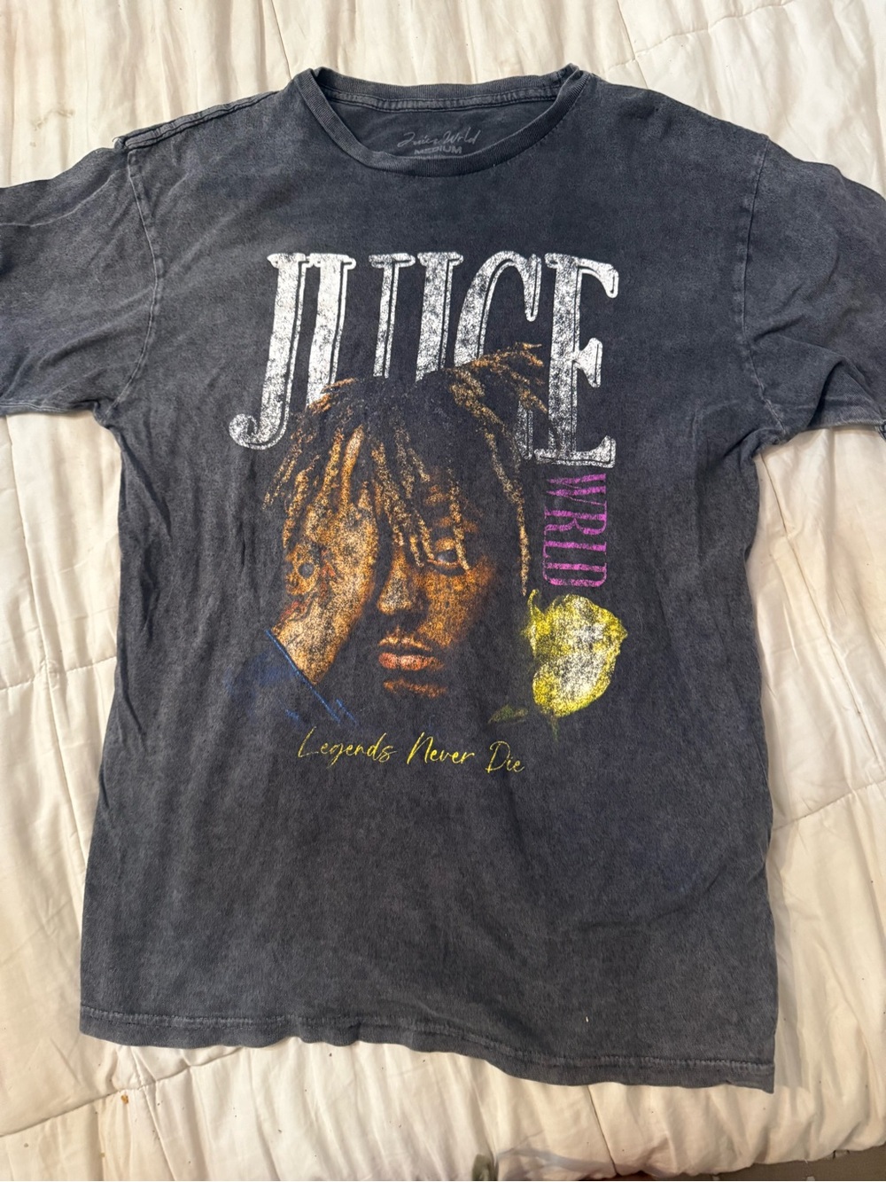 Juice World Graphic Tee - Black Vintage-Style unisex t-Shirt
